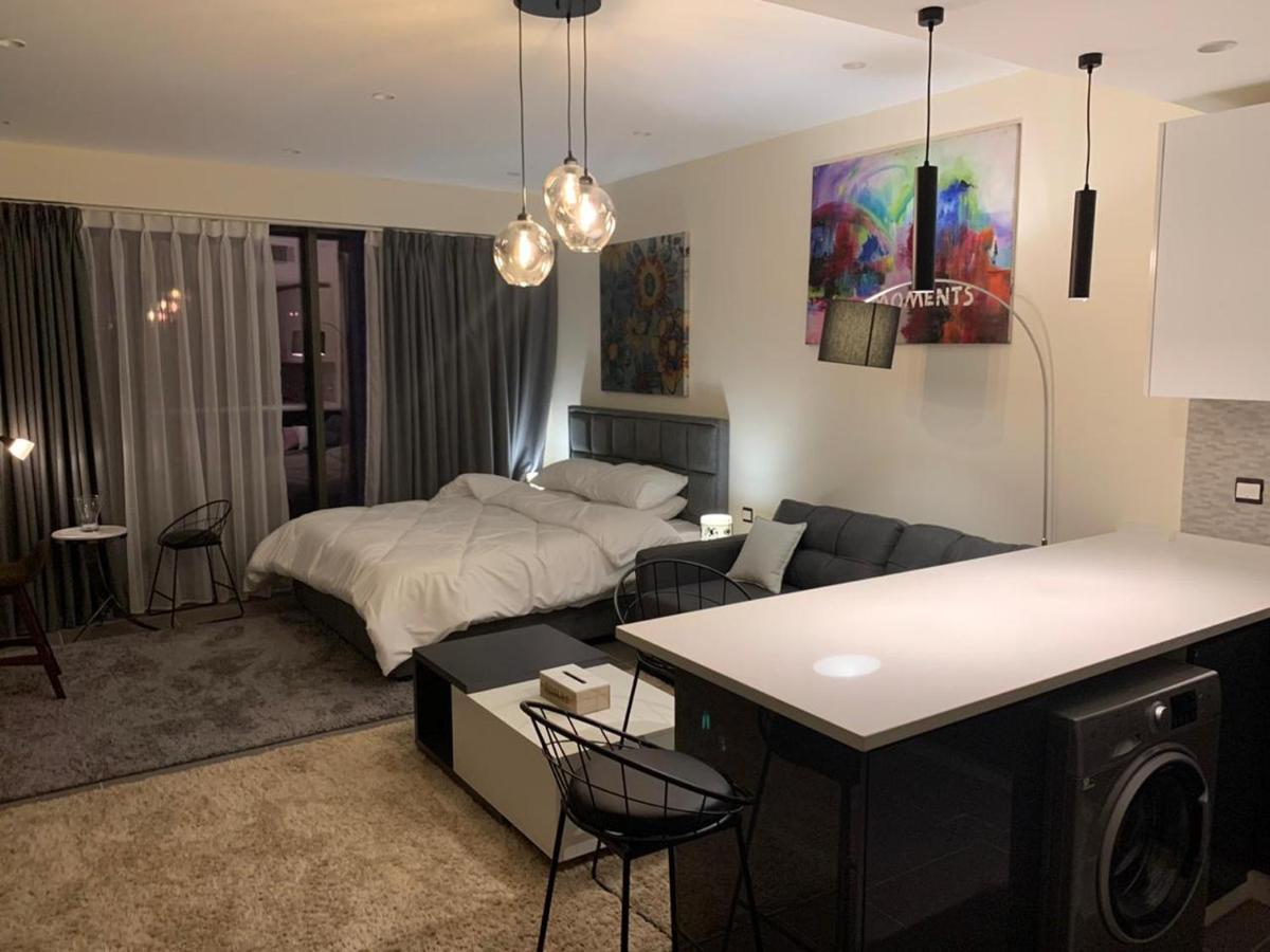 Luxurious Furnished Apartment For Rent In Damac Towers Amán Exterior foto