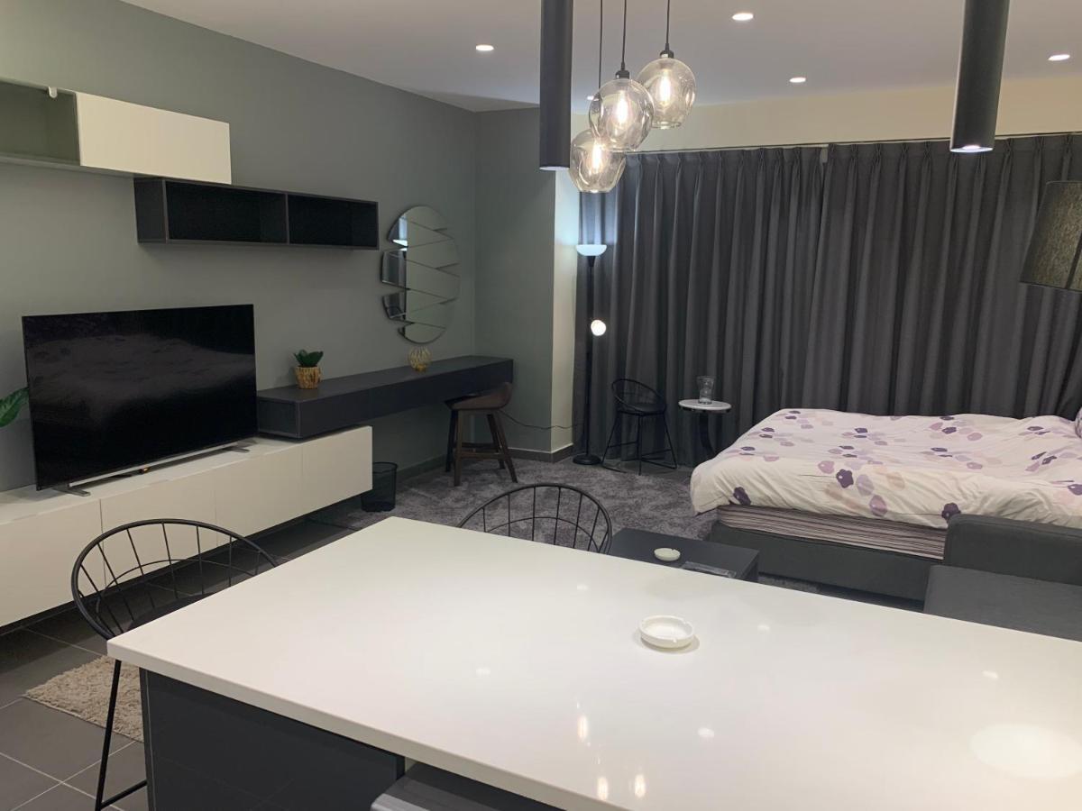 Luxurious Furnished Apartment For Rent In Damac Towers Amán Exterior foto