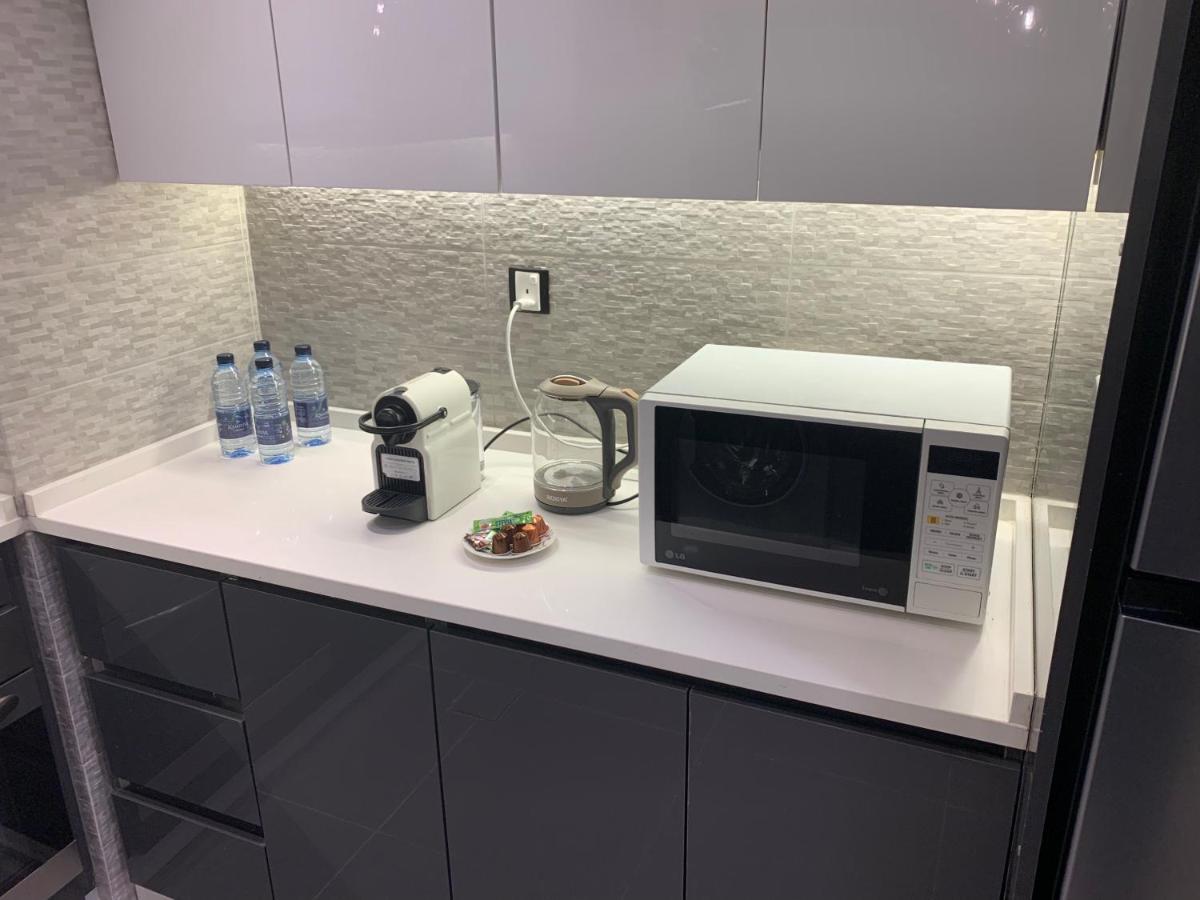 Luxurious Furnished Apartment For Rent In Damac Towers Amán Exterior foto
